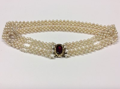 Lot 611 - Cultured pearl choker with necklace