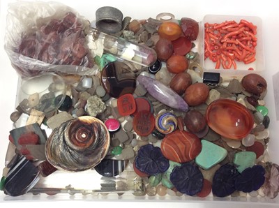 Lot 625 - Collection of hard stones, agate, old coral beads, two carnelian engraved seals and other items