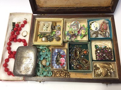 Lot 631 - Silver cigarette case, 18ct gold diamond ring (stone missing) and group vintage costume jewllery