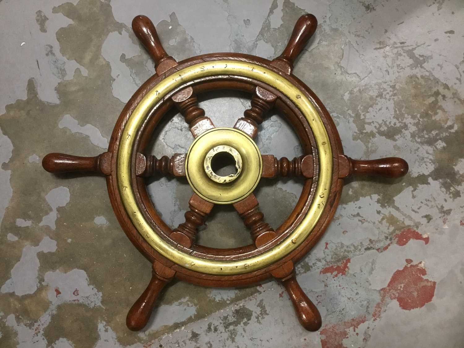 Lot 423 - Ships wheel