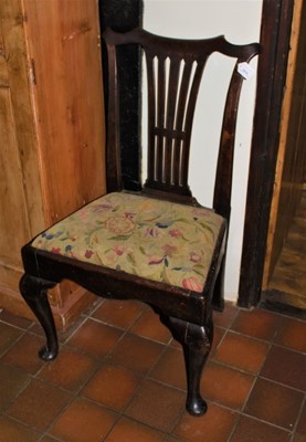 Lot 1574 - Early 18th century walnut side chair with pierced vase shaped splat and tapestry slip in seat on cabriole legs and pad feet