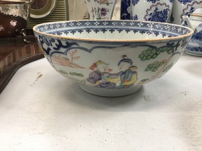 Lot 210 - lot 18th century and later Chinese porcelain and decorative porcelain