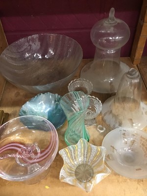 Lot 354 - A collection of art glass