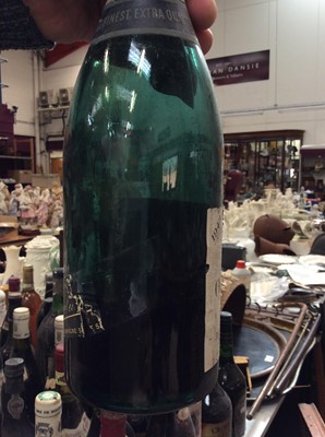 Lot 230 - Lot vintage bottles of wine, Sherry and 1943 bottle champagne