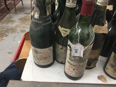 Lot 230 - Lot vintage bottles of wine, Sherry and 1943 bottle champagne