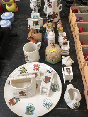 Lot 511 - Collection of W.H. Goss Crested Ware to include First World War Tank, busts and other models