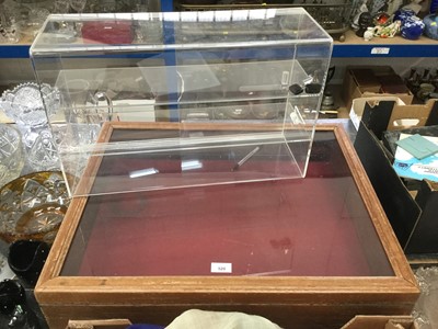 Lot 520 - Ideal for antique fairs and markets- Glazed table top display cabinet together with a Perspex table top display cabinet (2)