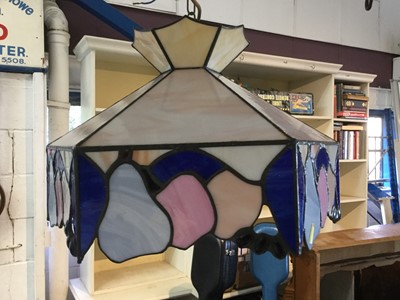 Lot 533 - Tiffany style coloured glass ceiling pendant light