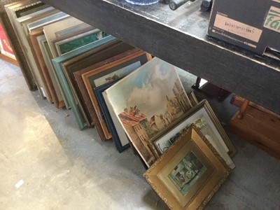 Lot 541 - Large quantity of decorative pictures and prints (qty)