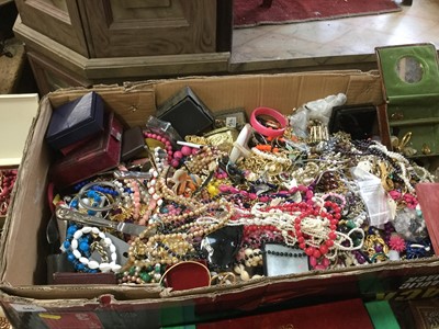 Lot 546 - Large box containing an extensive collection of costume jewellery to include necklaces, brooches etc