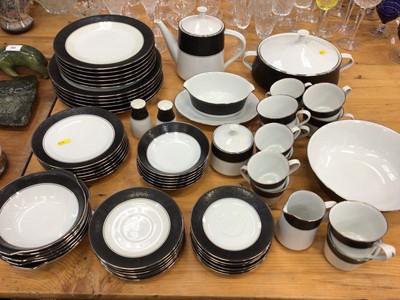 Lot 602 - Noritake Mirano pattern part tea and dinner service