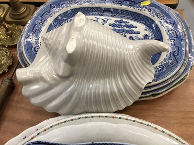 Lot 454 - Poole pottery shell vase and lot ashets