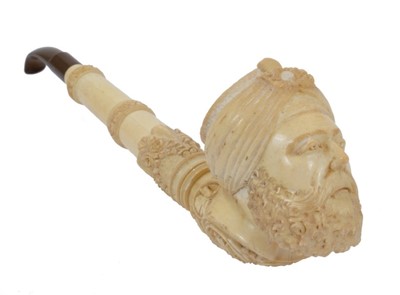 Lot 780 - Large 19th century carved meerschaum pipe