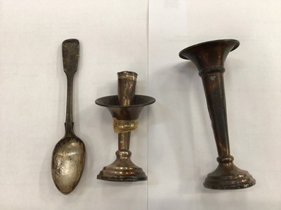 Lot 631 - Pair of silver spill vases, together with a silver fiddle pattern teaspoon (3)