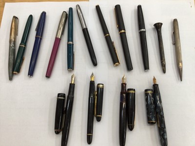 Lot 632 - Collection of fountain pens and propelling pencils to include some with gold nibs and an HMV propelling pencil