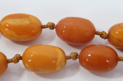 Lot 508 - Old butterscotch amber bead necklace