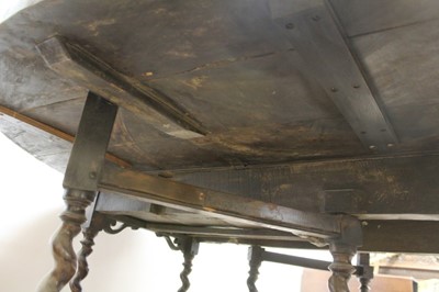 Lot 1449 - Rare 17th/18th century yew wood drop leaf dining table