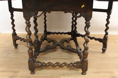 Lot 1449 - Rare 17th/18th century yew wood drop leaf dining table
