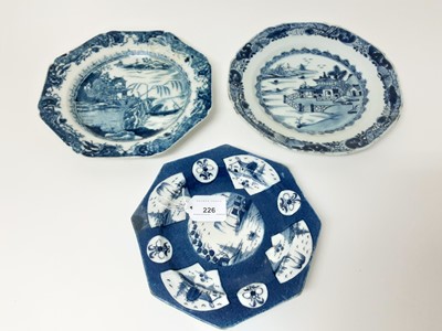 Lot 226 - A Bow octagonal plate, a Derby plate and a Chinese blue and white plate