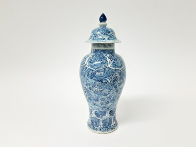 Lot 177 - Chinese blue and white vase and cover