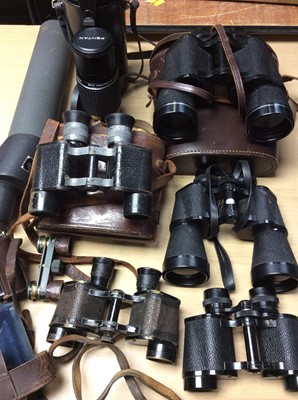 Lot 2166 - Quantity of cameras and binoculars