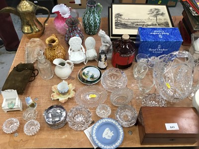 Lot 643 - Lot Victorian and later decorative china and glassware, Victorian books, pictures and sundries