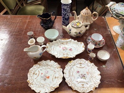 Lot 673 - Sundry china, including three 19th century gilt dishes, a Chinese porcelain bowl, etc