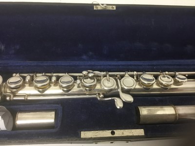 Lot 2110 - Early 20th century Italian silver flute by Barlassina Giuseppe Milano Brevettato in fitted case