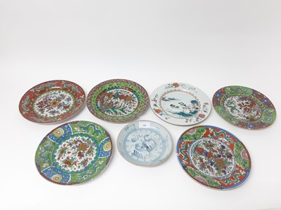 Lot 147 - Five 18th century Chinese porcelain clobbered plates