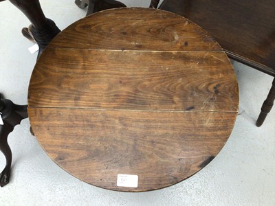 Lot 50 - Five assorted side tables to include three tripod wine tables