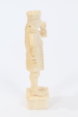 Lot 881 - Late 19th century European carved ivory figure