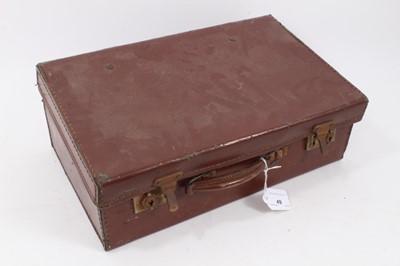 Lot 49 - Vintage suitcase containing costume jewellery and bijouterie