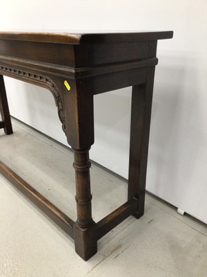 Lot 164 - Good quality oak hall table H71.5, W137, D35.5cm