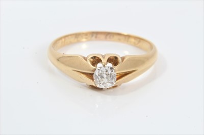 Lot 482 - Edwardian diamond single stone ring with an old cut cushion shape diamond estimated to weigh approximately 0.20cts, in heavy gold carved setting on plain 18ct gold shank. Finger size approximately...
