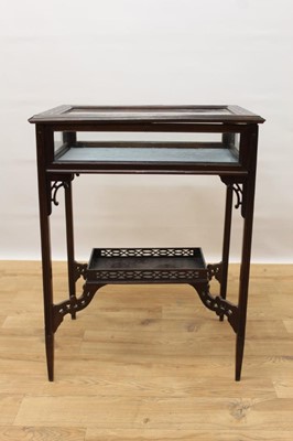 Lot 1438 - Edwardian mahogany bijouterie table