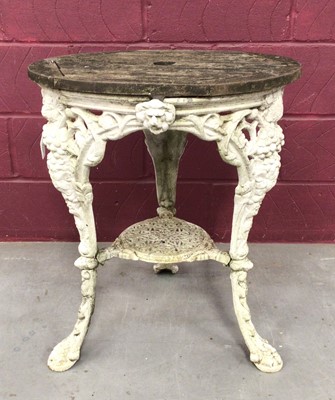 Lot 1496 - Late 19th/early 20th century cast iron pub table