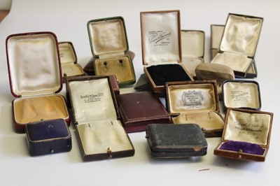 Lot 535 - Collection of 18 antique and vintage jewellery boxes for earrings