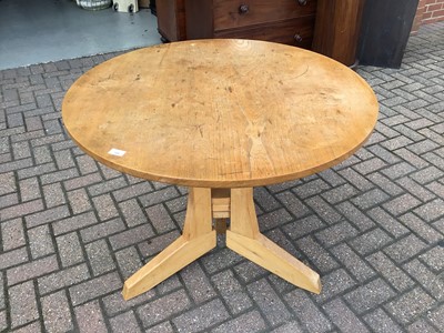 Lot 184 - Contemporary Elm pedestal dining/breakfast table by Corbett Woodwork of Norwich, purchased in 1986 for £299.