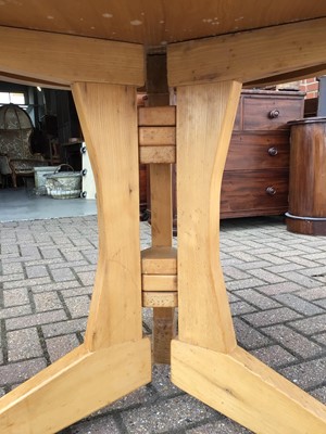 Lot 184 - Contemporary Elm pedestal dining/breakfast table by Corbett Woodwork of Norwich, purchased in 1986 for £299.