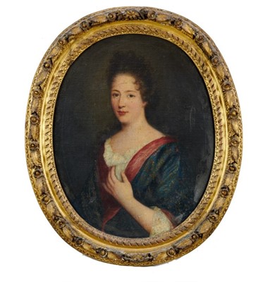 Lot 1211 - 18th century, English School, oval oil on canvas laid on board - portrait of a lady in patterned cloak, in gilt frame, 72cm x 57cm 
Provenance: The descendants of Edward and Evelyn Grindlay. Remove...