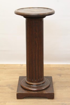 Lot 1342 - Victorian oak column