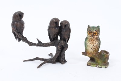 Lot 895 - Contemporary sculpture of owls, together with a cold painted  metal owl figure