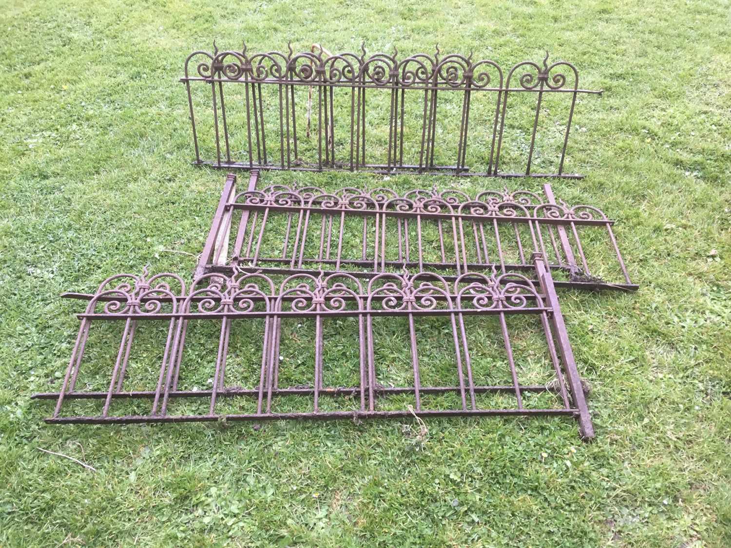 Lot 1874 - Six sections of Victorian wrought iron border of arched design, approximately 720cm in length overall