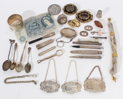 Lot 439 - Three Elizabeth II silver decanter labels, two engraved Rum and one Sherry, (various dates and makers), together with two Victorian mourning brooches, silver sweet heart brooch and other silver and...