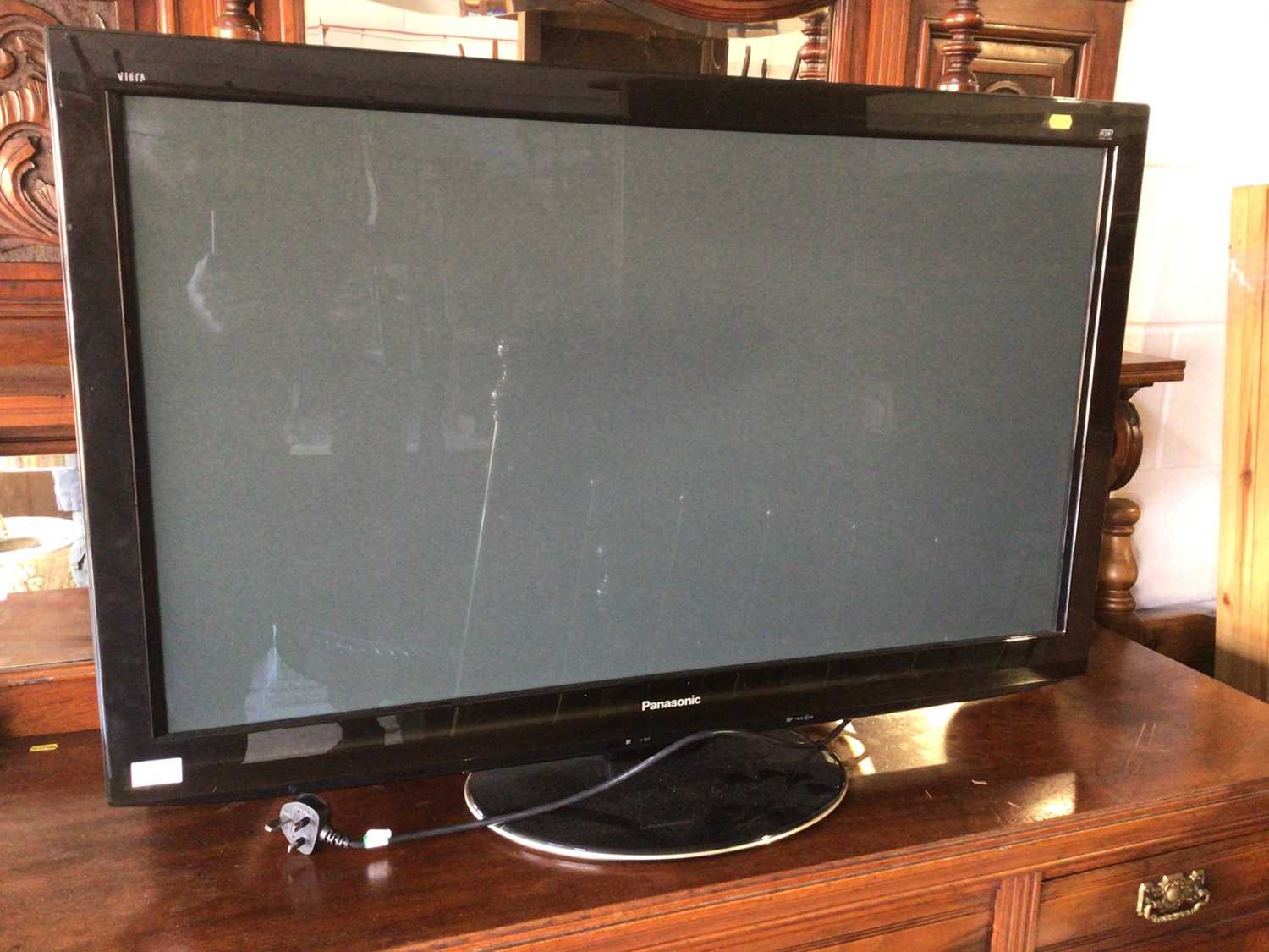 Lot 187 - Panasonic Viera flatscreen television, model number TX-P42GT20B