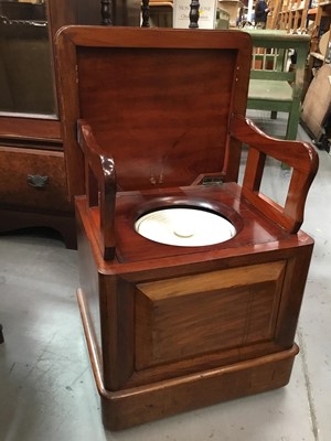 Lot 1087 - 19th century mahogany box commode