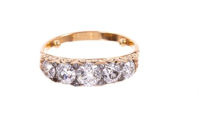 Lot 627 - Late Victorian diamond five stone ring