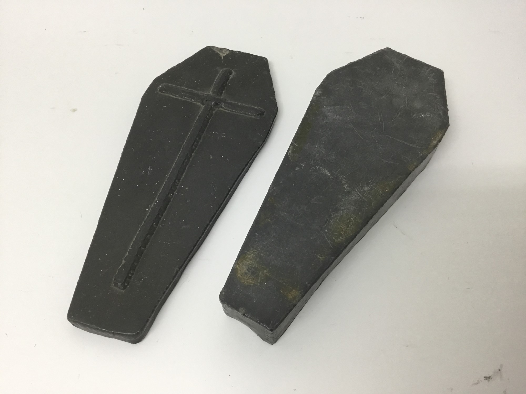 Lot 106 Unusual lead coffin