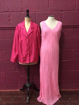 Lot 1920 - Selection of Women's clothing