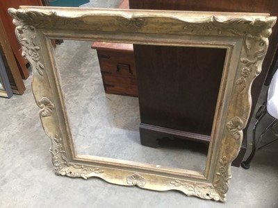 Lot 136 - Good quality gilt frame